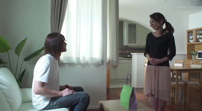 ADN-137被老公的部下侵犯內射幹到墮落的人妻芹沢戀